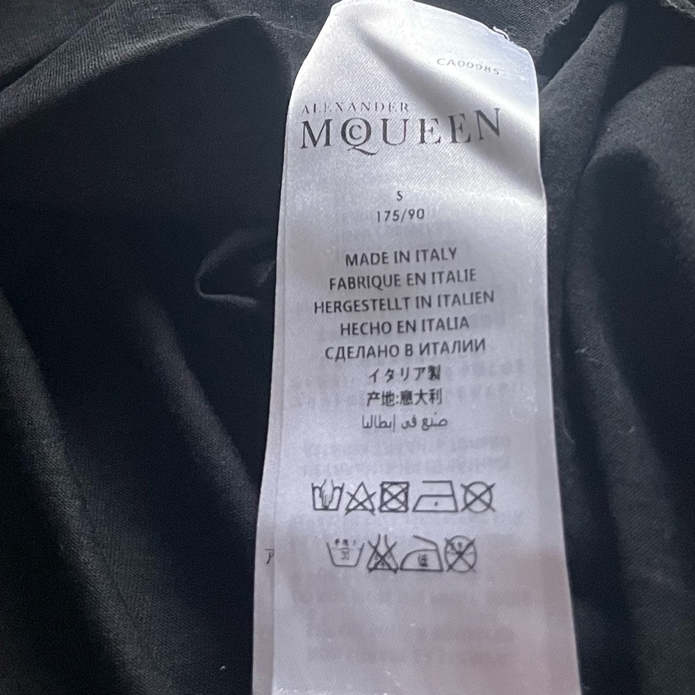 ALEXANDER MCQUEEN Logo-Print Cotton-Jersey T-Shirt - Picture 3 of 6